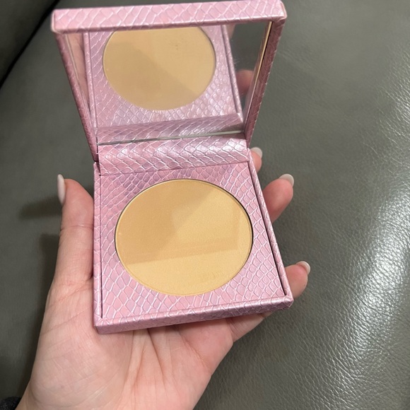 NEW MALLY Perfect Prep Neutralizing Powder Primer Light/Medium - Picture 3 of 3